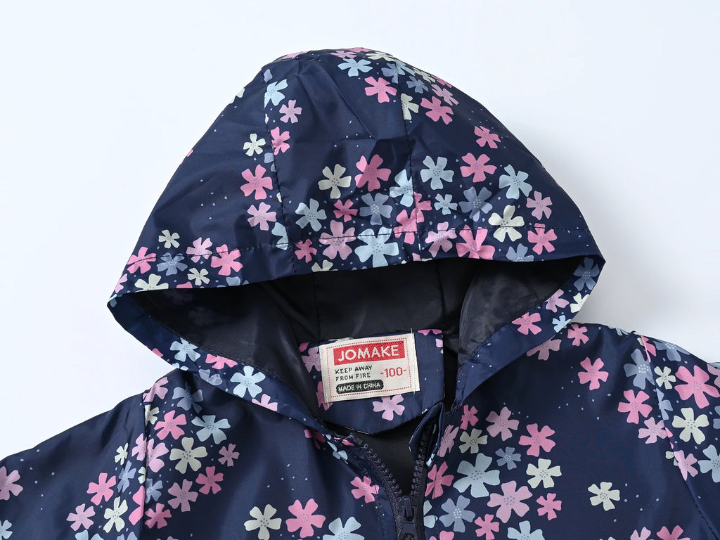 Boys' and girls' jackets are fashionable and comfortable, suitable for children aged 1-7T. Children's jackets