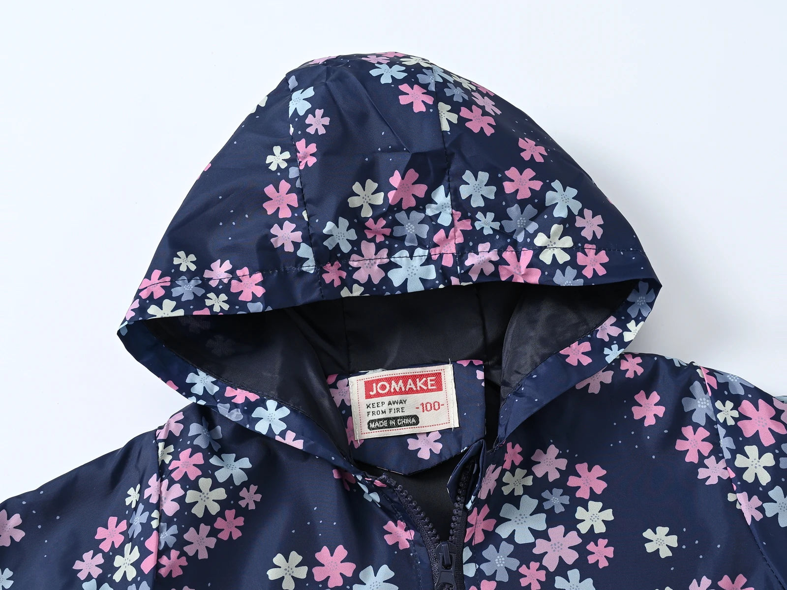 Boys' and girls' jackets are fashionable and comfortable, suitable for children aged 1-7T. Children's jackets